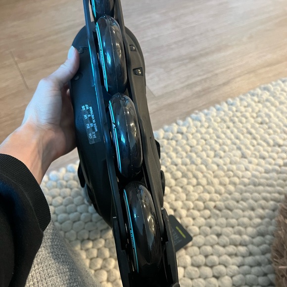 Rollerblade Women's Zetrablade Inline Skates Black and Blue - Picture 8 of 9